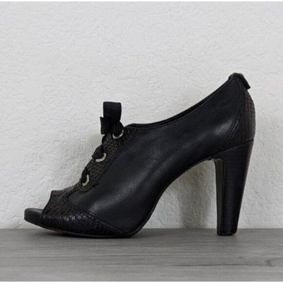 Antonio Melani Clare Womens Black Leather Embossed Lace Up Peep Toe Heels sz 6.5 - Picture 2 of 11